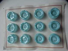 12 Stk Alte Glasknöpfe auf