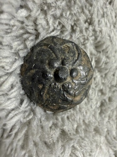 Antiker knopf aus - antiker, blei