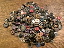  Hornknöpfe 1960er Jahre u.a